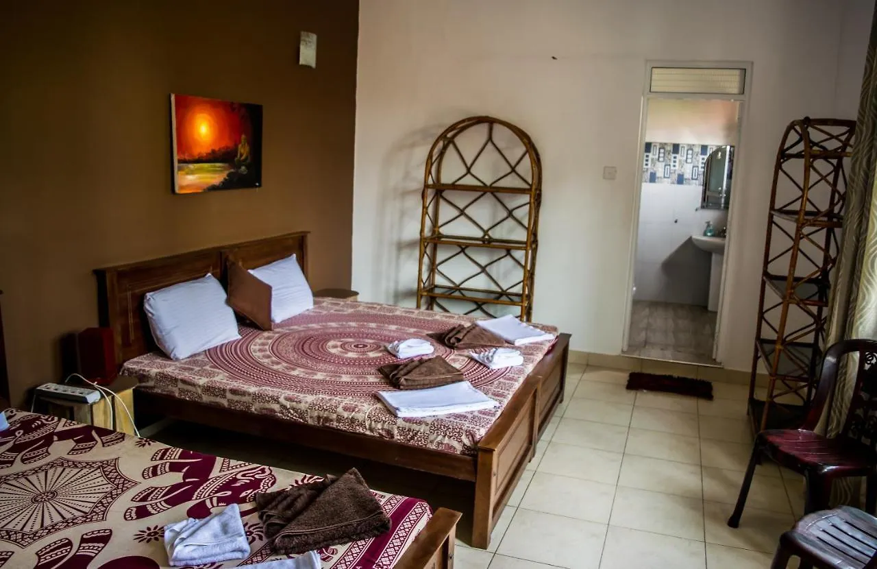 Hotel Family Tree Negombo 0*,  Sri Lanka
